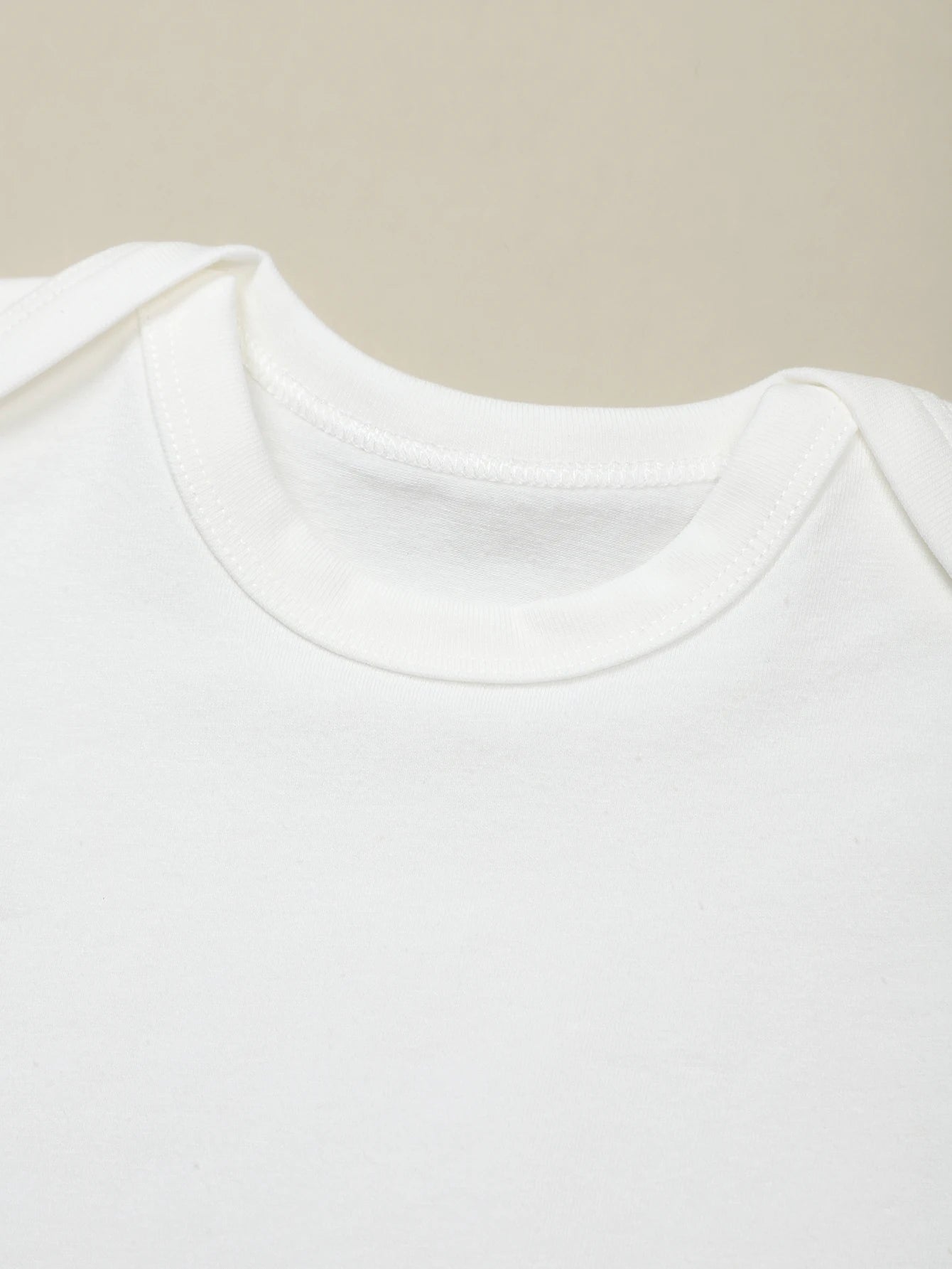"AUNTIE´S LIL BESTIE" BODY