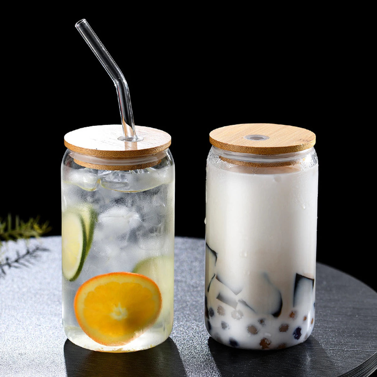 GLAS MED LOCK & SUGRÖR