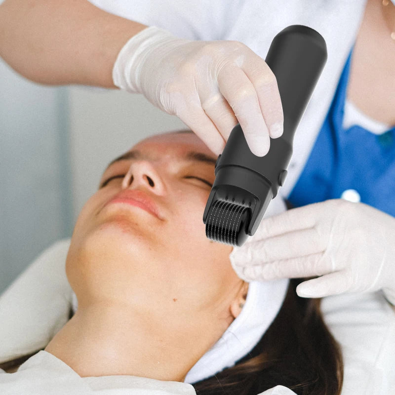 DERMA ROLLER - med inbyggd serum behållare